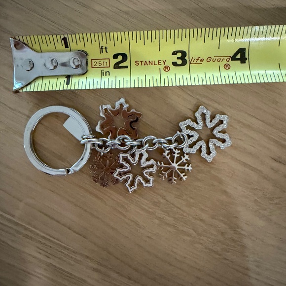 Coach Silver & Rhinestone Snowflake Key Holder - Picture 2 of 6